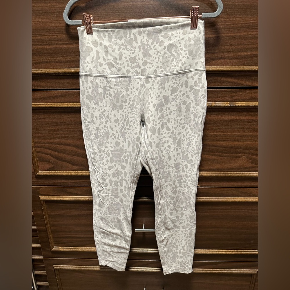 Lululemon Align High-Rise Pant 25"' Size 8